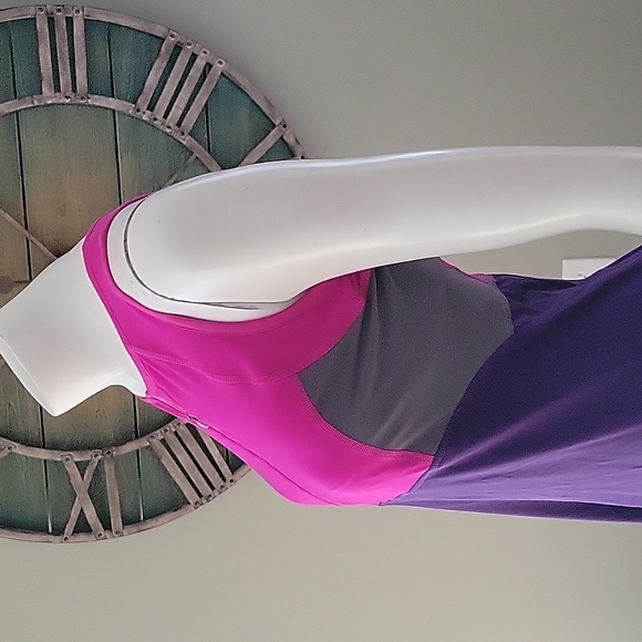 Title nine Diamalete Dress - Picture 5 of 12